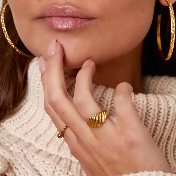 🧡10/$45🧡NEW 14K Gold Plated Croissant Stainless Steel Ring - Picture 8 of 12